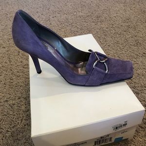 BCBGirls Lavender Suede pumps - style Jasmin-S